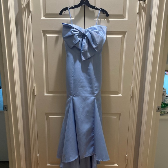 Mac Duggal STRAPLESS BOW MERMAID GOWN - Picture 2 of 5